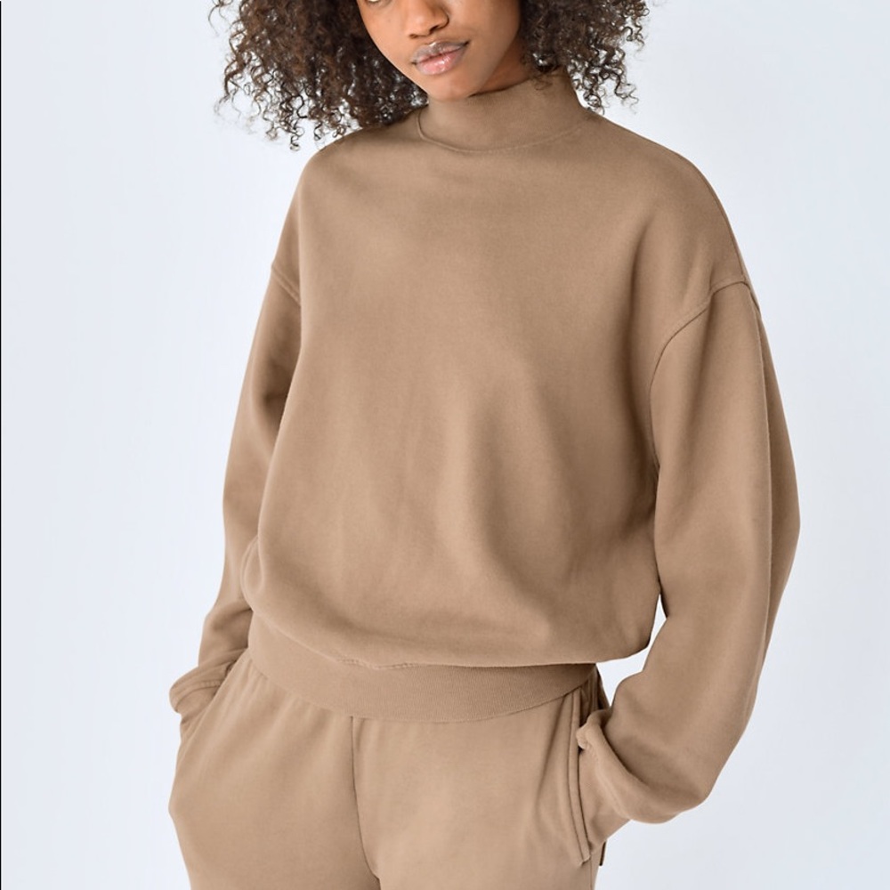 Aritzia Cozy Fleece Mega Mockneck